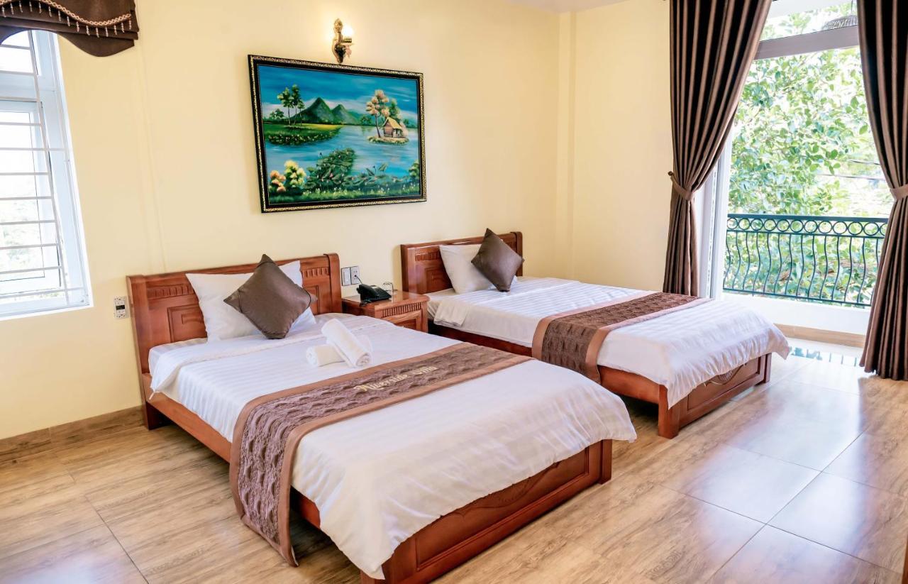 Orchid Riverside Villa Hue Exterior photo